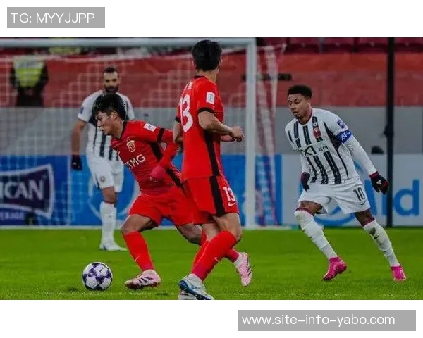 上海海港与首尔FC激战成平射门数据持平但射正差距明显